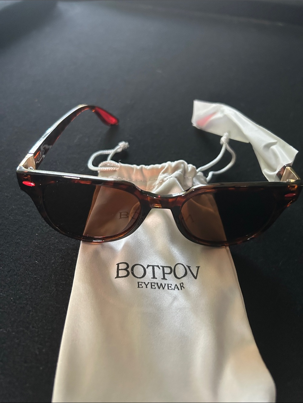 Polarized Tortoise Brown Sunglasses - Classic UV Protection
